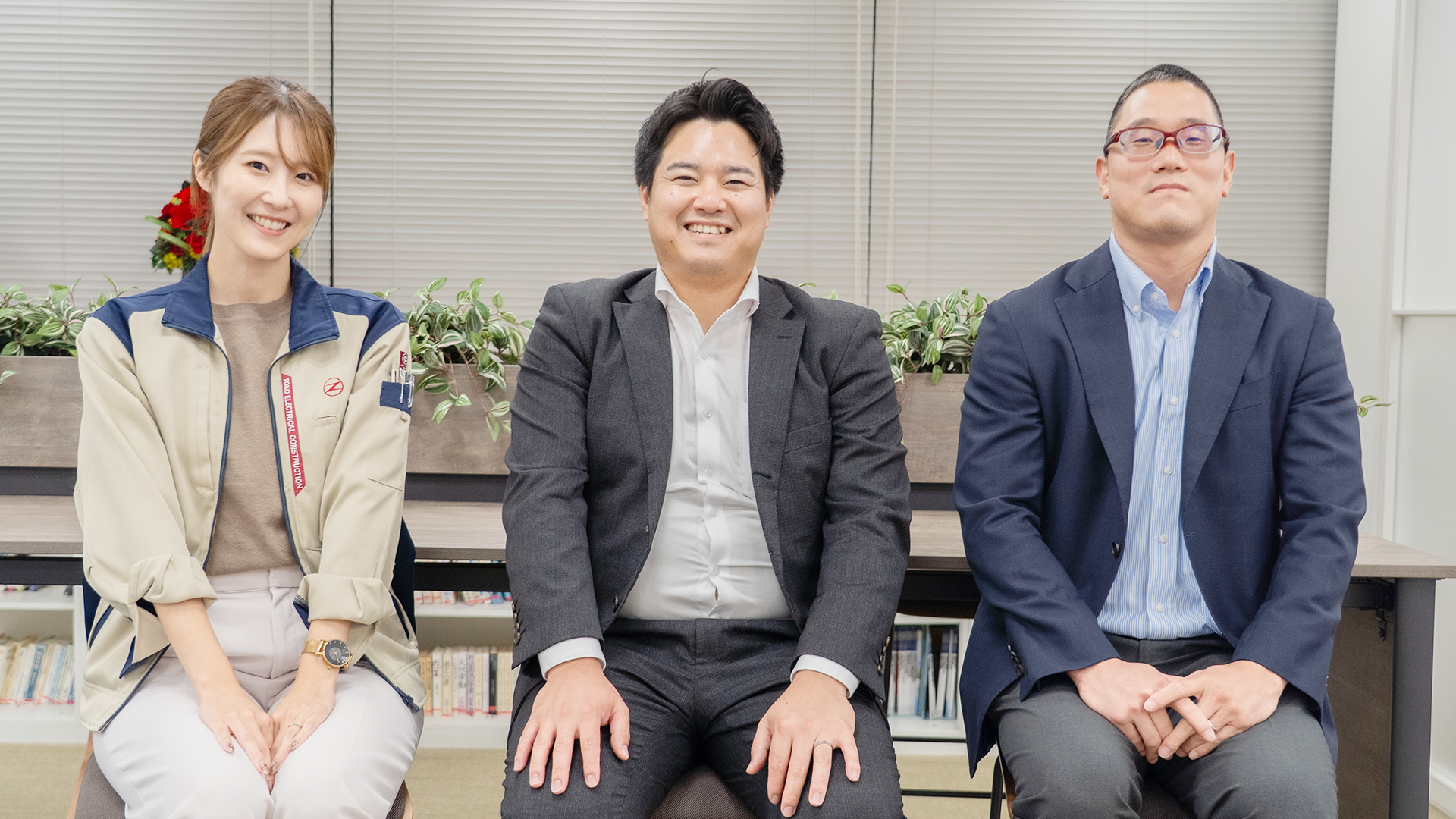 東光電気工事労働組合さんと談笑
